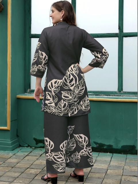 Laasika Floral Printed Tunic with Palazzos - Image 2
