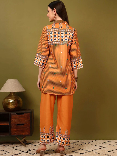 Laasika Floral Printed Tunic with Palazzos - Image 3