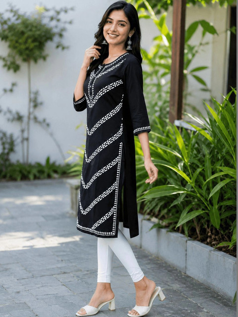 FABPLUS Women Ethnic Motifs Embroidered Thread Work Kurta - Image 2