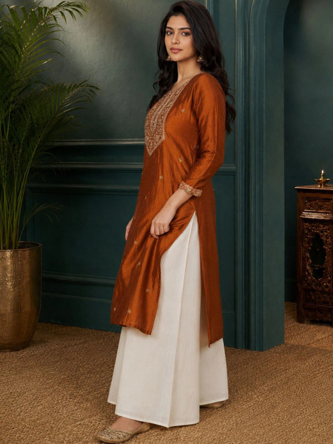 rarethread Women Ethnic Motifs Embroidered Thread Work Kurta - Image 6