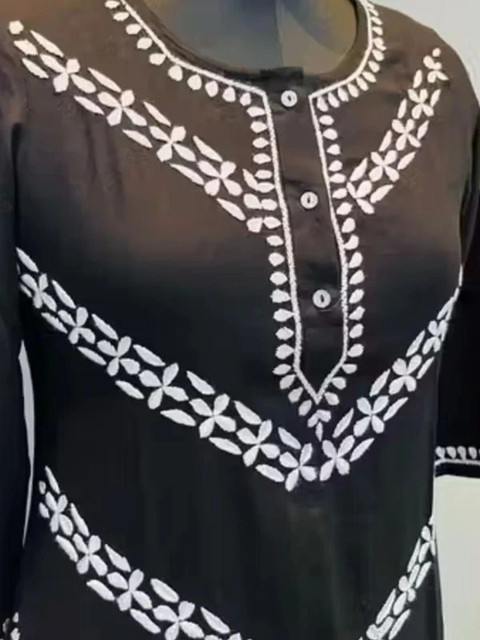 FABPLUS Women Ethnic Motifs Embroidered Thread Work Kurta - Image 5