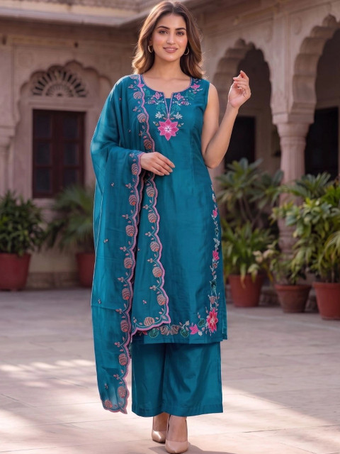 HERE&NOW Women Ethnic Motifs Embroidered Regular Mirror Work Pure Silk Kurta with Palazzos & With Dupatta - Image 4