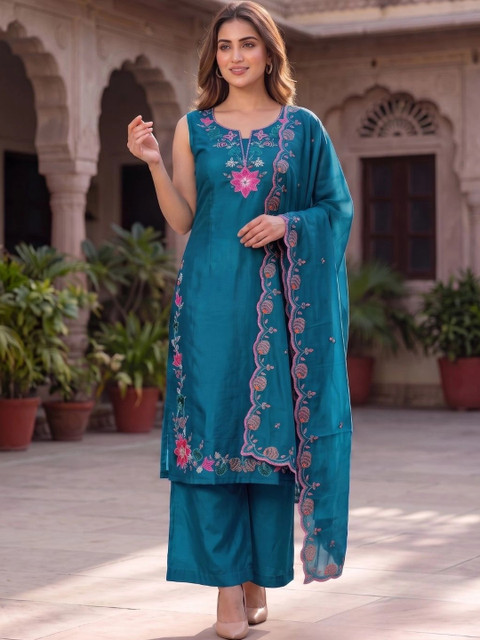 HERE&NOW Women Ethnic Motifs Embroidered Regular Mirror Work Pure Silk Kurta with Palazzos & With Dupatta - Image 5