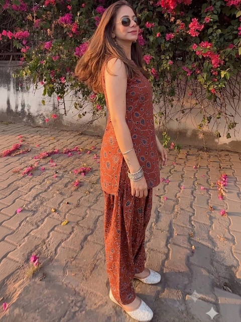 MANOJAVA Women Floral Printed Regular Pure Cotton Kurti with Salwar - Image 4