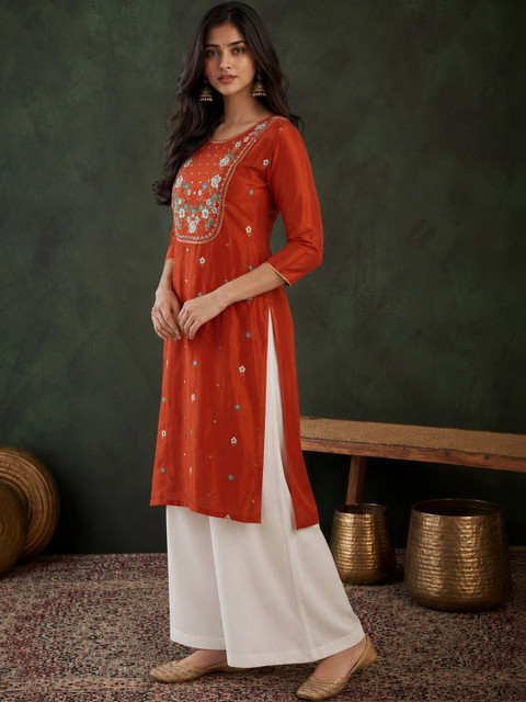 HOUSE OF SETHIA Women Embellished Thread Work Kurta - Image 6
