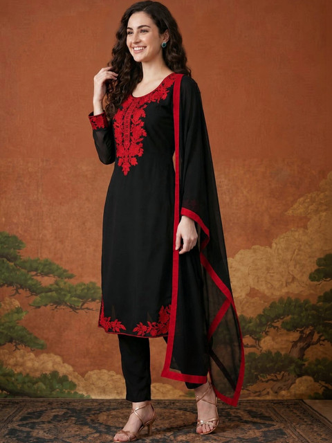 Sangria Women Ethnic Motifs Embroidered Regular Thread Work Kurta with Trousers & With Dupatta