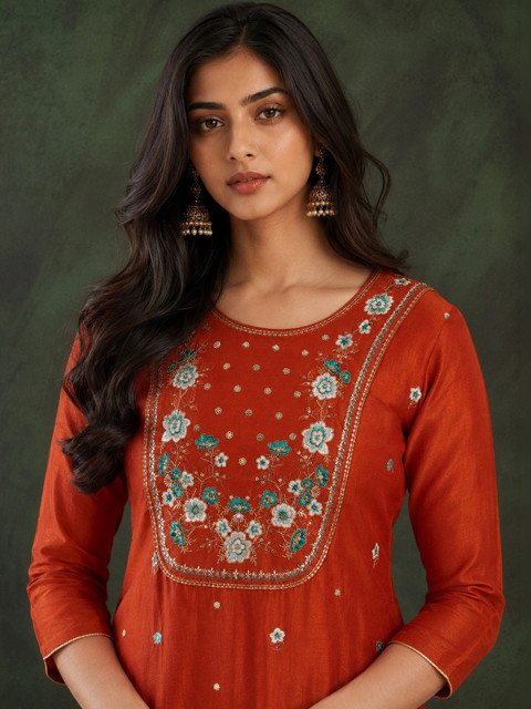 HOUSE OF SETHIA Women Embellished Thread Work Kurta - Image 2