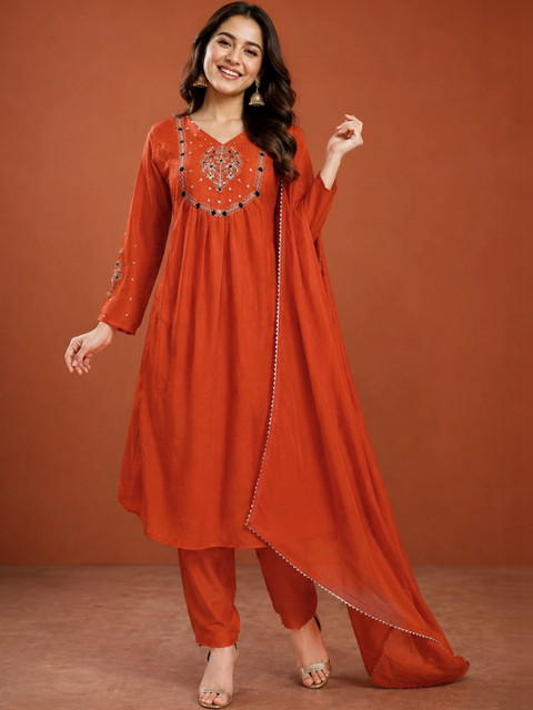SHADOW & SAINING Women Ethnic Motifs Embroidered Empire Thread Work Kurta with Trousers & With Dupatta - Image 2