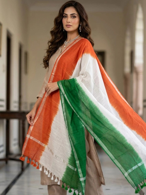 Dupatta Bazaar Ombre Dyed Ombre Dupatta - Image 5