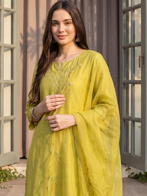 Indo Era Women Ethnic Motifs Embroidered Regular Thread Work Liva Kurta with Trousers & With Dupatta