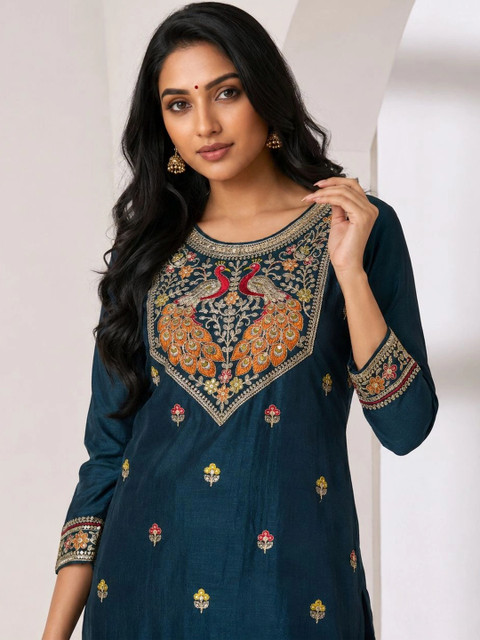 rarethread Women Embellished Thread Work Kurta - Image 7