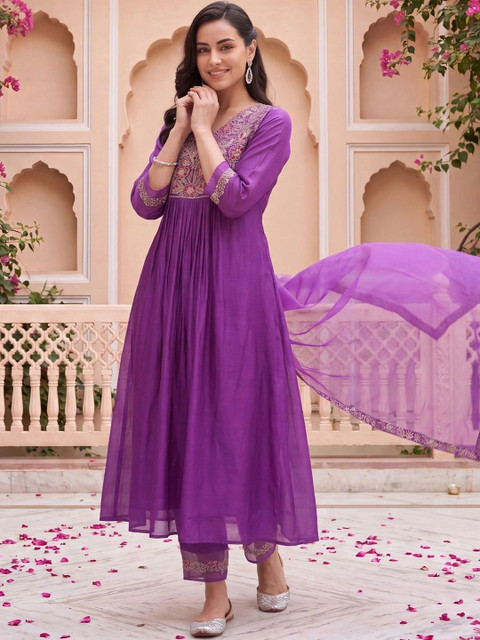 Indo Era Women Ethnic Motifs Embroidered Empire Liva Kurta with Trousers & With Dupatta - Image 6