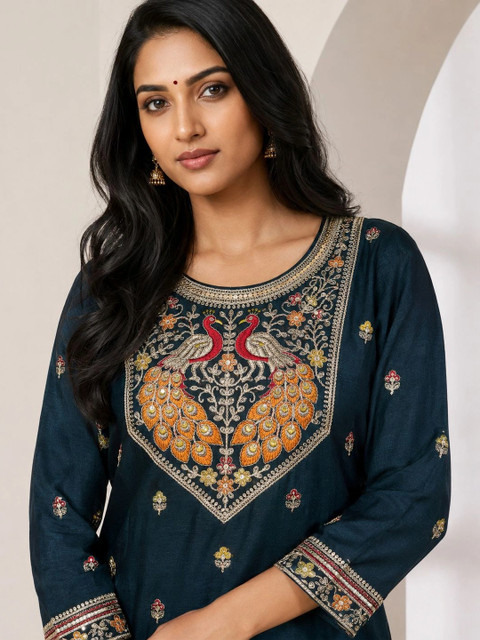 rarethread Women Embellished Thread Work Kurta - Image 2