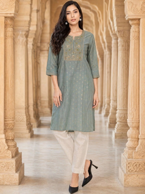 Rangita Women Embroidered Thread Work Kurta