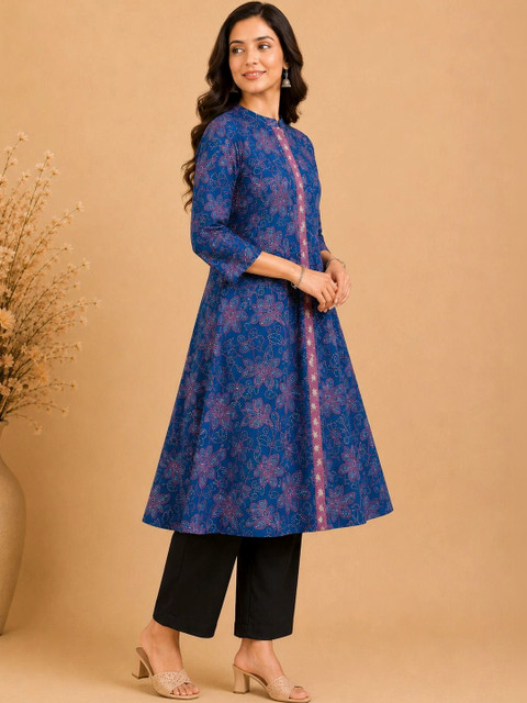 Araaha Women Floral Printed Indie Prints Kurta - Image 3