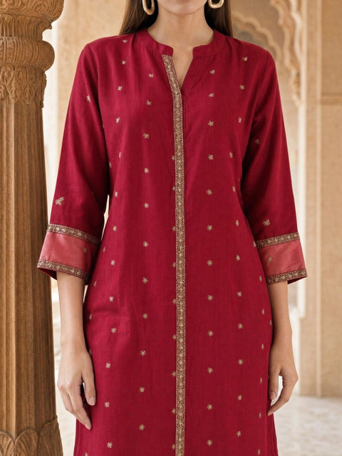 Rangita Women Embellished Thread Work Kurta - Image 4