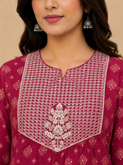 Araaha Women Thread Work Kurta - Image 2