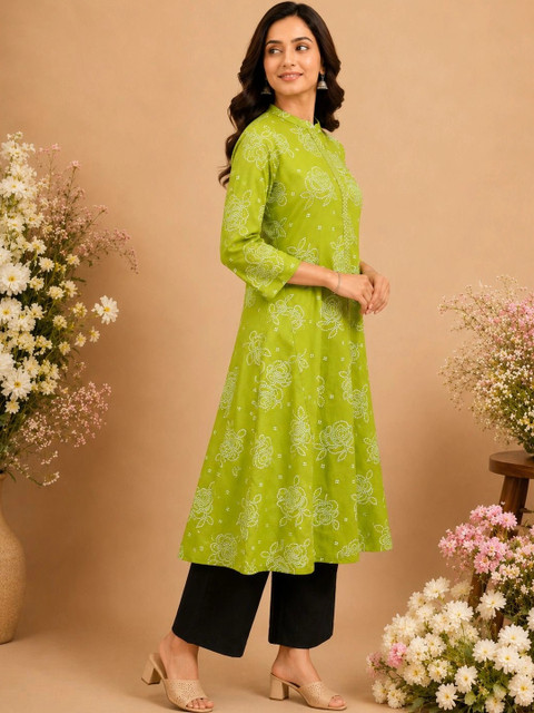 Araaha Women Bandhani Printed Mirror Work Kurta - Image 3