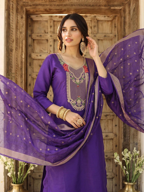 SDK FASHION Women Ethnic Motifs Embroidered Regular Thread Work Kurta with Trousers & With Dupatta
