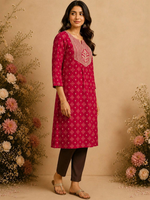 Araaha Women Thread Work Kurta - Image 3