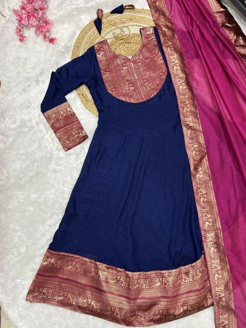 KALINI Women Ethnic Motifs Empire Chanderi Cotton Kurta With Dupatta - Image 4