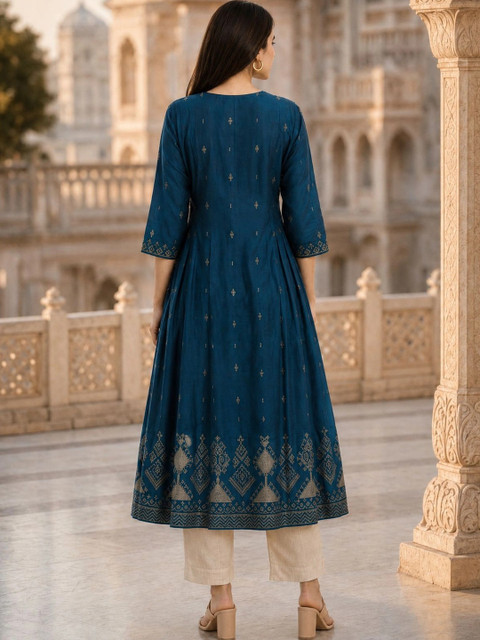 Rangita Women Ethnic Motifs Embroidered Thread Work Kurta - Image 3