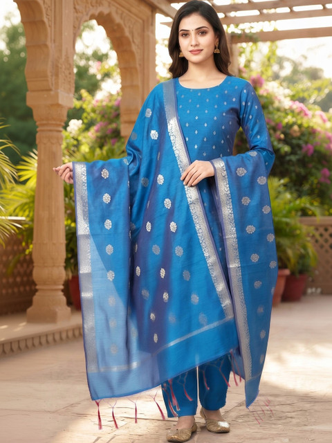Naveera Unstitched Dress Material - Image 2