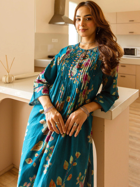 Nehamta Women Floral Printed Pleated Thread Work Chanderi Cotton Kurta with Palazzos - Image 4