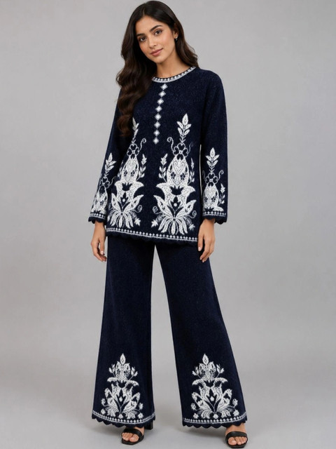 MAGKNIT Embroidered Tunic with Palazzos