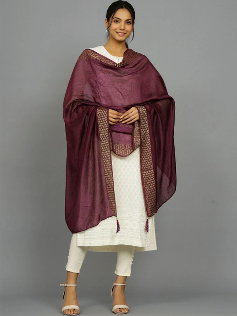Ravaiyaa Dupatta with Zari - Image 6