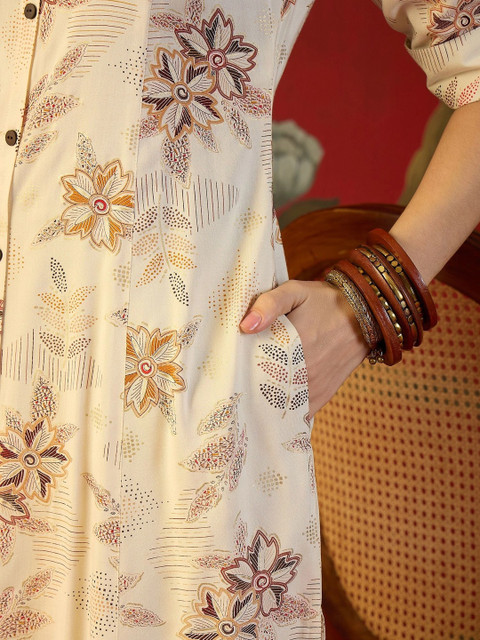 Sangria Women Floral Printed Floral Kurta - Image 4