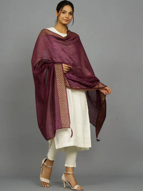 Ravaiyaa Dupatta with Zari - Image 4