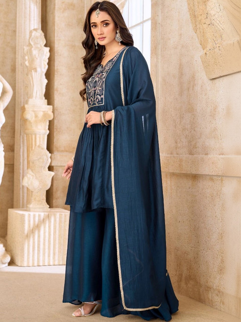 KALINI Women Ethnic Motifs Embroidered Empire Thread Work Kurta with Palazzos & Dupatta - Image 4