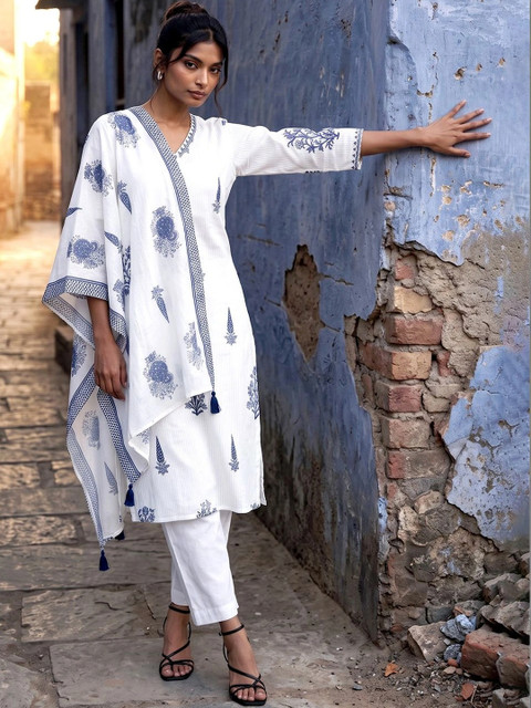 Melange by Lifestyle Ethnic Motifs Printed Viscose Rayon Blend Block Print Dupatta
