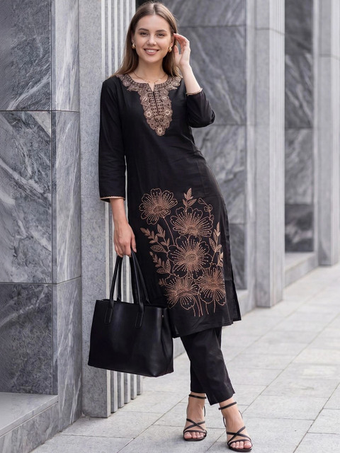 Indo Era Women Ethnic Motifs Embroidered Thread Work Kurta - Image 3