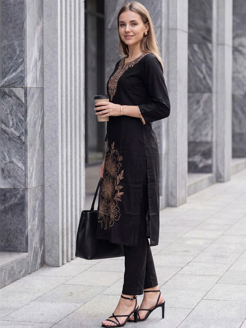 Indo Era Women Ethnic Motifs Embroidered Thread Work Kurta - Image 4