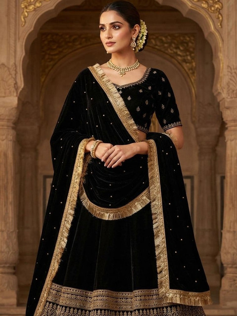 GLOBAL DRESS Velvet Blend Dupatta with Thread Work - Image 3
