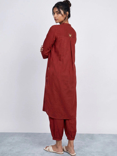 Melange by Lifestyle Women Regular Thread Work Pure Cotton Kurta with Harem Pants - Image 2