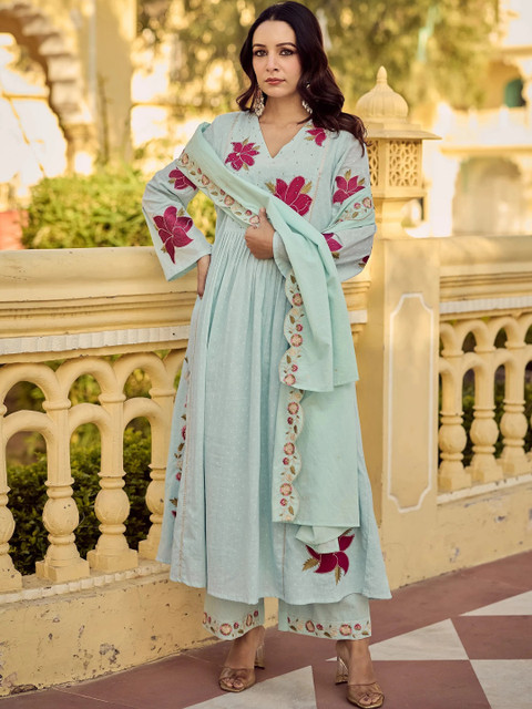 all about you Women Floral Embroidered Empire Thread Work Kurta with Palazzos & With Dupatta