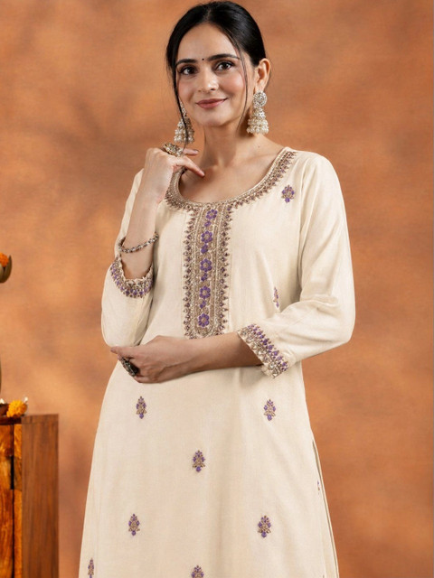 CREATIVE KORNER Women Embroidered Thread Work Kurta - Image 2