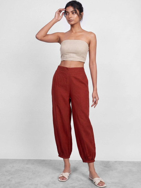 Melange by Lifestyle Women Regular Thread Work Pure Cotton Kurta with Harem Pants - Image 4