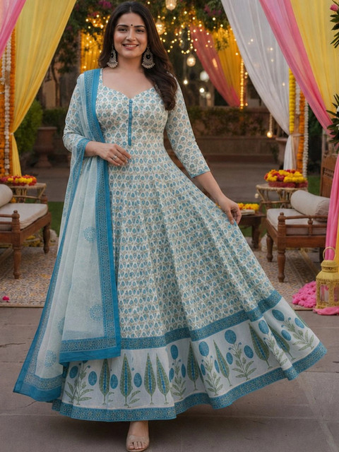 Aaghnya Women Floral Printed Regular Kurta with Trousers & With Dupatta - Image 5