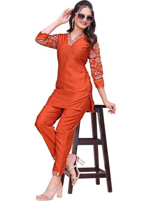 BNF Embroidered Tunic with Trousers