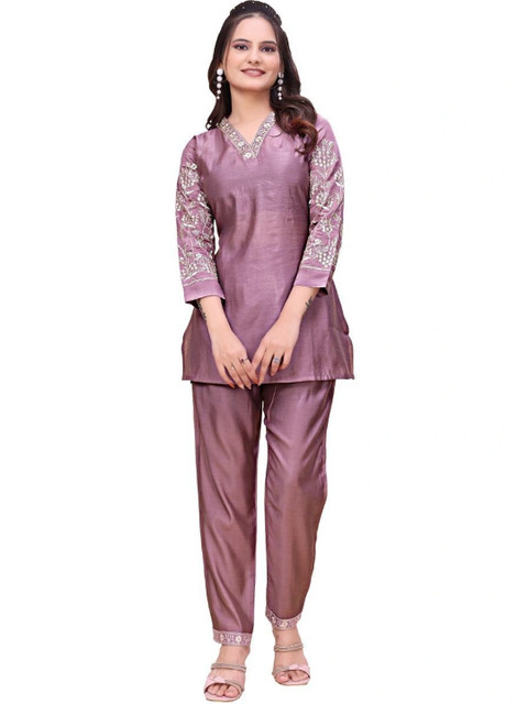 BNF Embroidered Tunic with Trousers