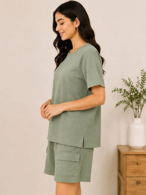 DEVATVAM Indigo Solid T-shirt with Shorts - Image 2