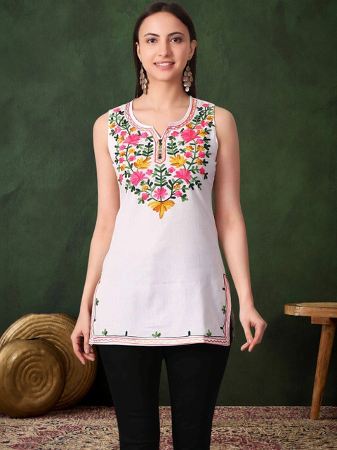 House of Sakhhi Women Floral Embroidered Thread Work Floral Kurta - Image 4