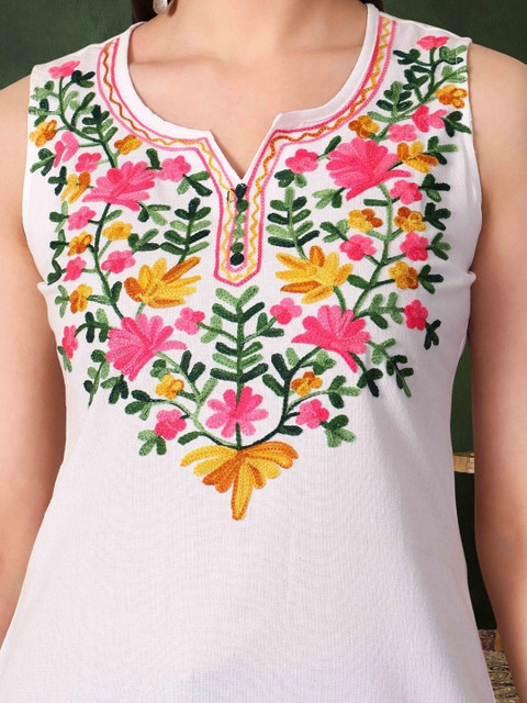 House of Sakhhi Women Floral Embroidered Thread Work Floral Kurta - Image 6