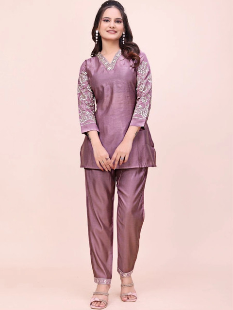 BNF Embroidered Tunic with Trousers