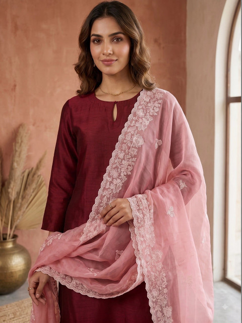 Komurr Embroidered Organza Dupatta with Thread Work - Image 2