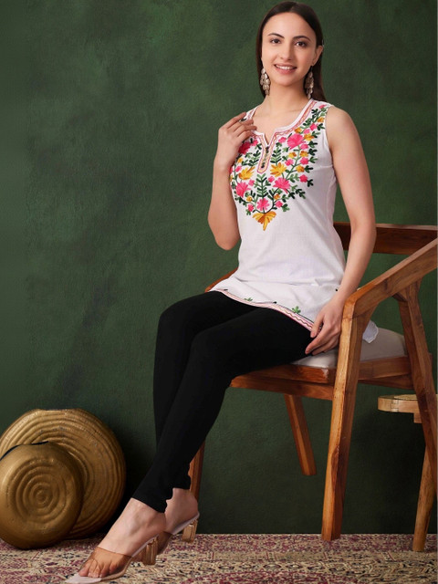 House of Sakhhi Women Floral Embroidered Thread Work Floral Kurta - Image 5
